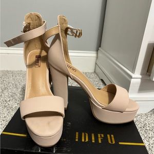 Pageant heels size 7.5 IDIFU tan only worn once